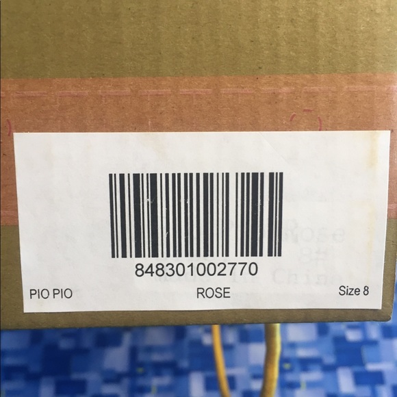 Size 8 New in box Livie and Luca Pio Pio shoes - Picture 5 of 7